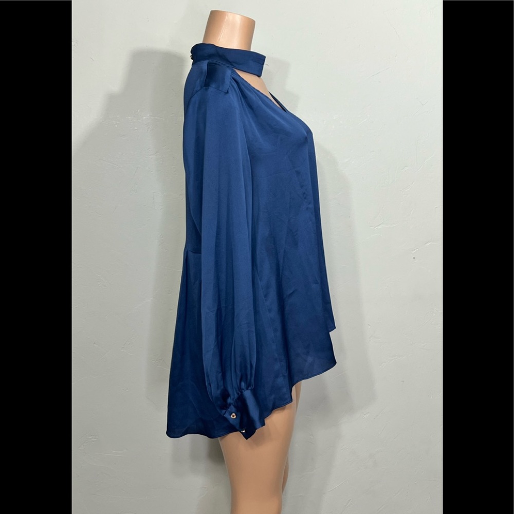 Vince Camuto blouse top